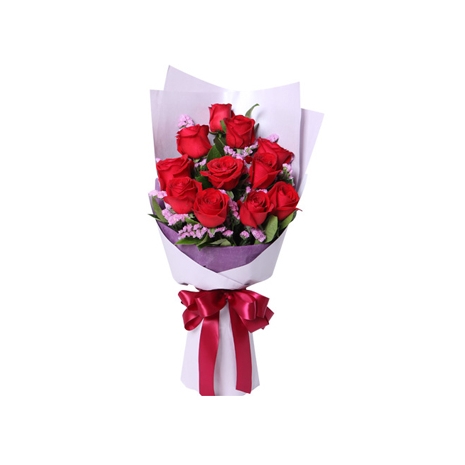 12 Bright Red Roses in Bouquet